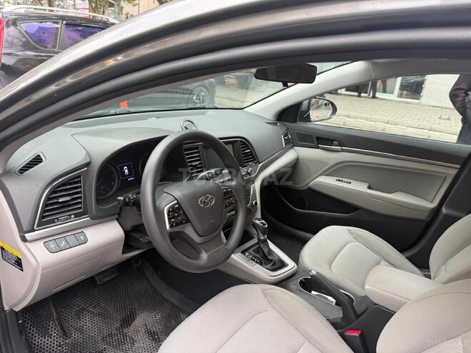 Hyundai Elantra 2017, 166,000 km - 2.0 l - Bakı