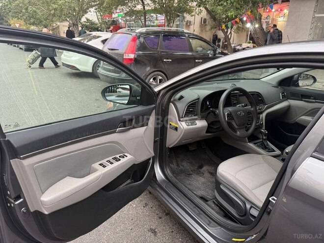Hyundai Elantra 2017, 166,000 km - 2.0 l - Bakı