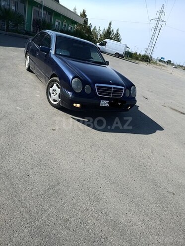 Mercedes E 220 1999, 456,800 km - 2.2 l - İmişli