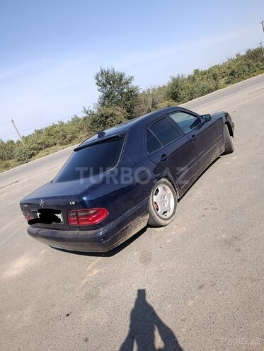 Mercedes E 220 1999, 456,800 km - 2.2 l - İmişli