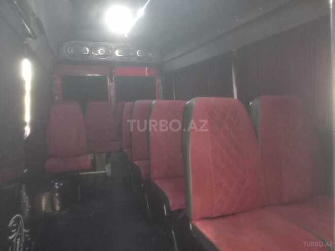 Mercedes 208 D 1992, 370,258 km - 2.3 l - Salyan