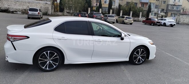 Toyota Camry 2018, 200,000 km - 2.5 л - Bakı