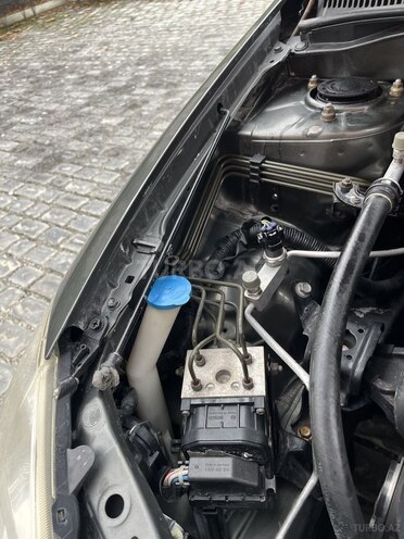 Toyota Corolla 2005, 232,000 km - 1.4 л - Göyçay