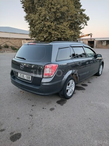 Opel Astra 2009, 350,000 km - 1.4 l - Göygöl