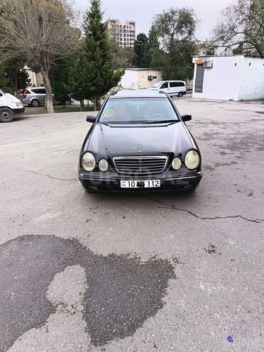 Mercedes E 200 2000, 325,684 km - 2.0 л - Sumqayıt