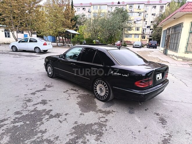 Mercedes E 200 2000, 325,684 km - 2.0 л - Sumqayıt