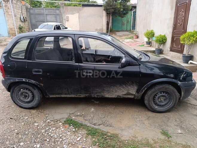 Opel Corsa 1994, 596,000 km - 1.4 l - Bakı
