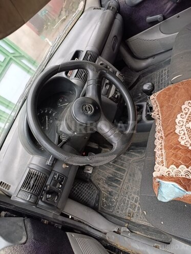 Opel Corsa 1994, 596,000 km - 1.4 l - Bakı