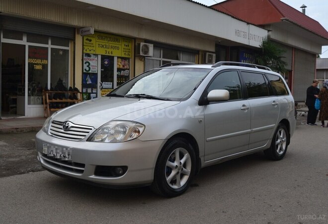 Toyota Corolla 2005, 319,000 km - 1.4 l - Lənkəran