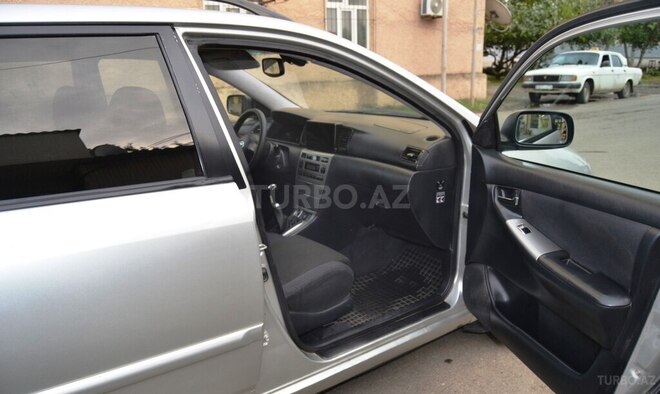 Toyota Corolla 2005, 319,000 km - 1.4 l - Lənkəran