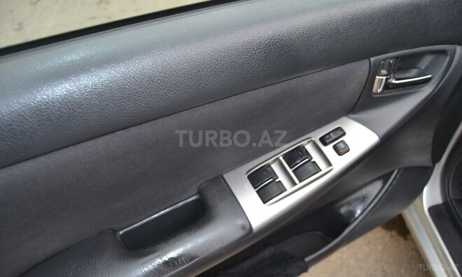 Toyota Corolla 2005, 319,000 km - 1.4 l - Lənkəran