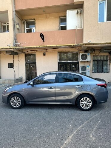 Kia Rio 2018, 240,000 km - 1.4 л - Bakı