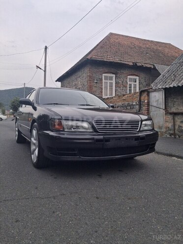 Nissan Maxima 1995, 413,000 km - 3.0 l - Qax