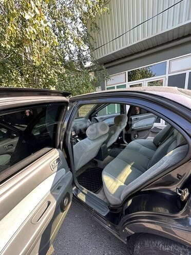 Nissan Maxima 1995, 413,000 km - 3.0 l - Qax