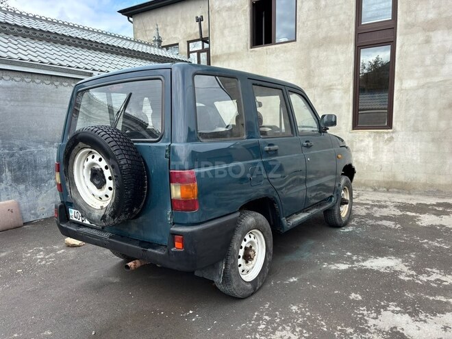 UAZ Patriot 2005, 180,794 km - 2.7 l - Quba