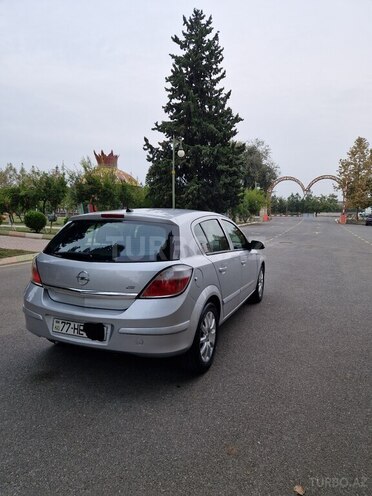 Opel Astra 2006, 300,000 km - 1.4 l - Göyçay