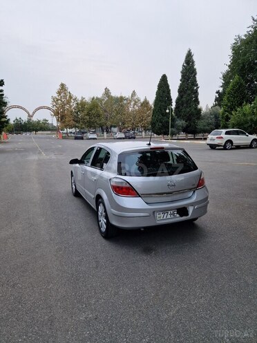 Opel Astra 2006, 300,000 km - 1.4 l - Göyçay