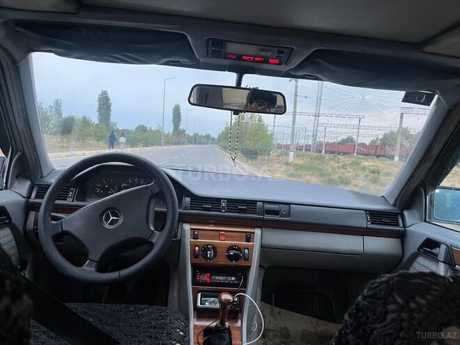 Mercedes  1992, 352,000 km - 2.0 l - Şərur