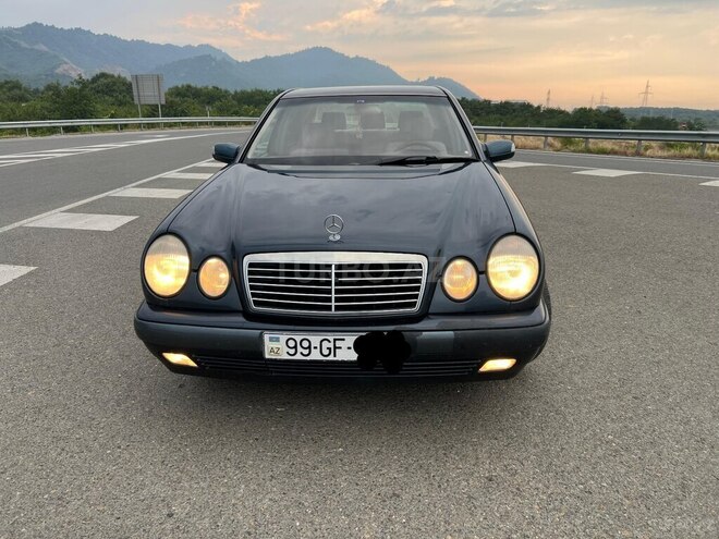 Mercedes E 200 1999, 399,000 km - 2.0 л - Lənkəran