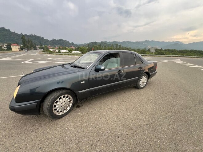 Mercedes E 200 1999, 399,000 km - 2.0 л - Lənkəran
