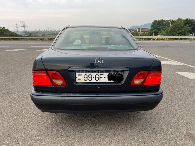 Mercedes E 200 1999, 399,000 km - 2.0 л - Lənkəran
