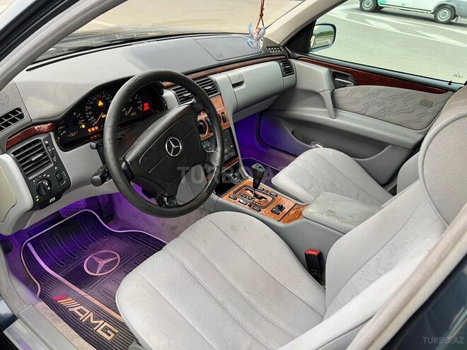 Mercedes E 200 1999, 399,000 km - 2.0 л - Lənkəran