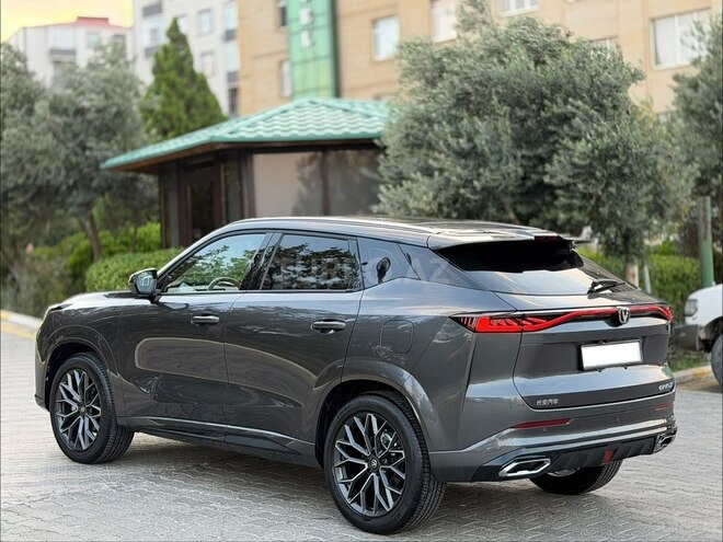 Changan  2025, 16,000 km - 1.5 л - Bakı