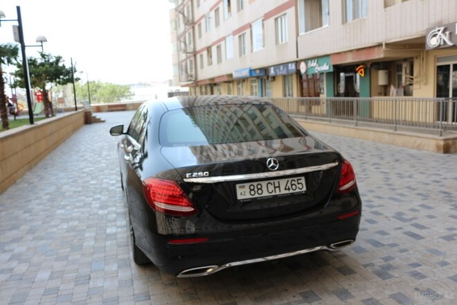 Mercedes E 250 2016, 211,000 km - 2.0 л - Bakı