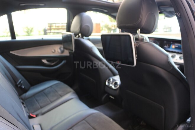 Mercedes E 250 2016, 211,000 km - 2.0 л - Bakı
