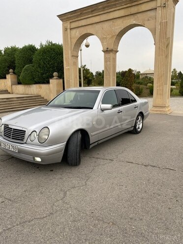 Mercedes E 240 1998, 376,000 km - 2.4 l - Bərdə