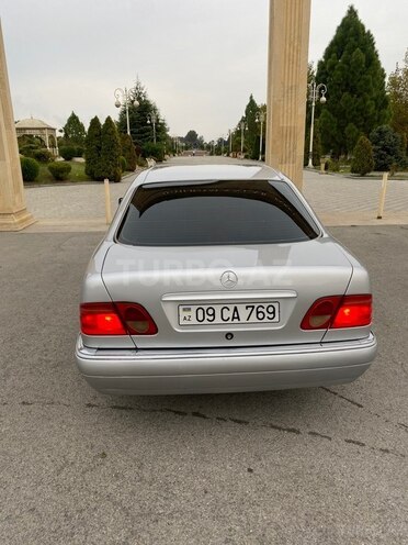 Mercedes E 240 1998, 376,000 km - 2.4 l - Bərdə
