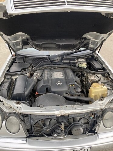 Mercedes E 240 1998, 376,000 km - 2.4 l - Bərdə