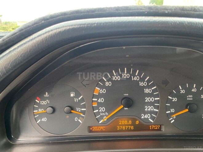 Mercedes E 240 1998, 376,000 km - 2.4 l - Bərdə