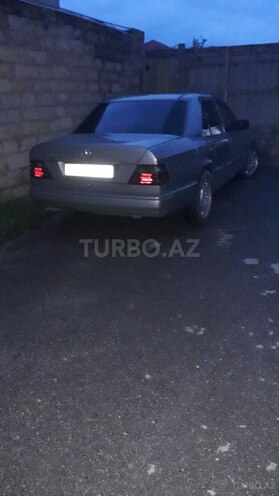 Mercedes 300 D 1987, 500,000 km - 3.0 l - Bakı