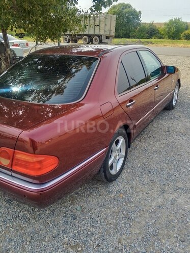Mercedes E 200 1998, 491,000 km - 2.0 l - Goranboy
