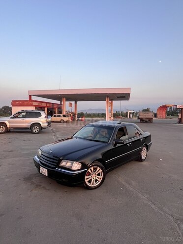 Mercedes C 230 1999, 300,000 km - 2.3 l - Qazax
