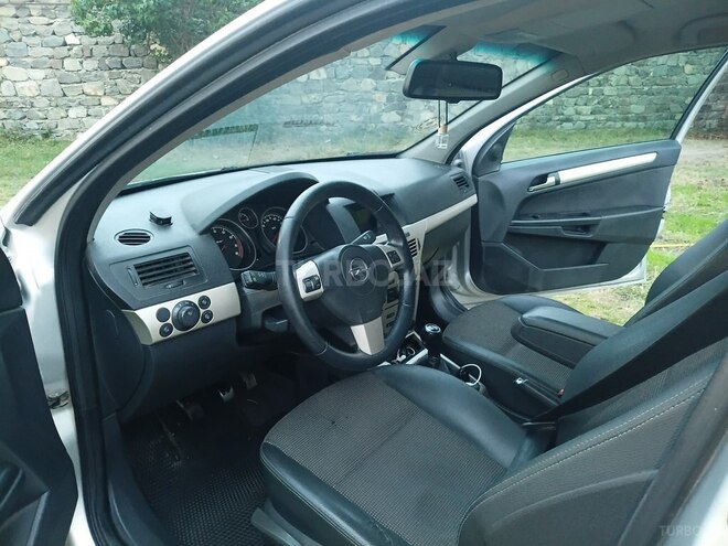 Opel Astra 2007, 257,490 km - 1.4 л - Şəki