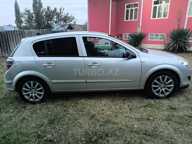 Opel Astra 2007, 257,490 km - 1.4 л - Şəki