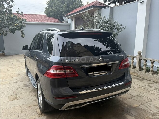 Mercedes ML 250 4MATIC 2014, 325,000 km - 2.1 l - Bakı