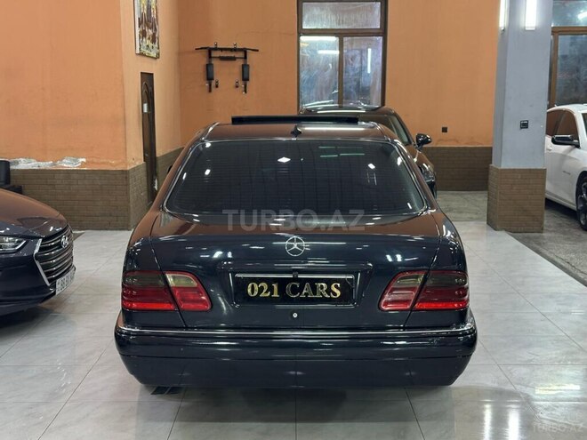 Mercedes E 240 1998, 302,021 km - 2.4 l - Xırdalan