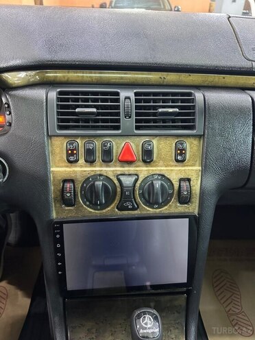 Mercedes E 240 1998, 302,021 km - 2.4 l - Xırdalan