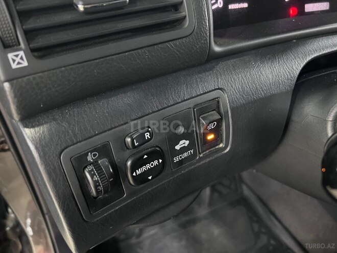 Toyota Corolla 2005, 212,000 km - 1.4 l - Sumqayıt