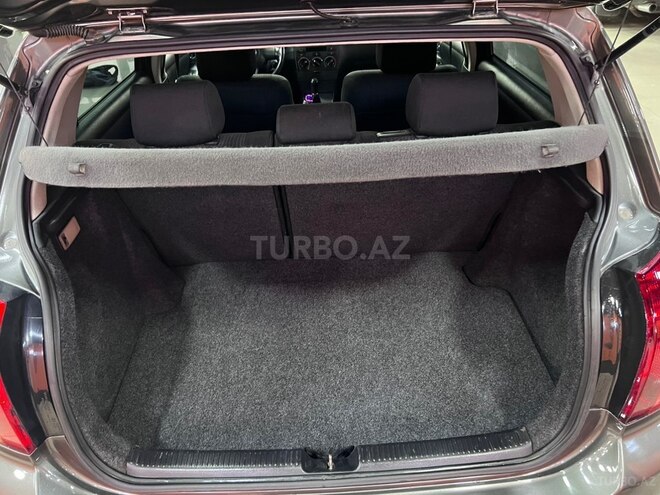 Toyota Corolla 2005, 212,000 km - 1.4 l - Sumqayıt