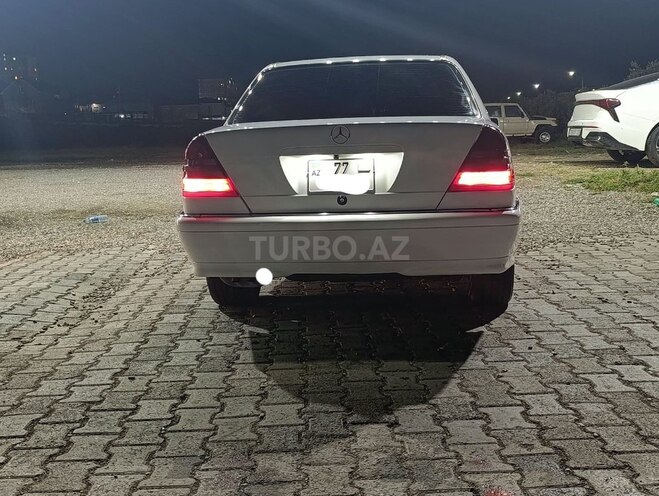 Mercedes C 230 1997, 320,000 km - 2.3 л - Bakı