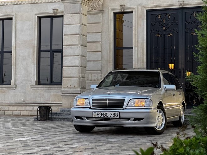 Mercedes C 220 1999, 378,000 km - 2.2 l - Saatlı