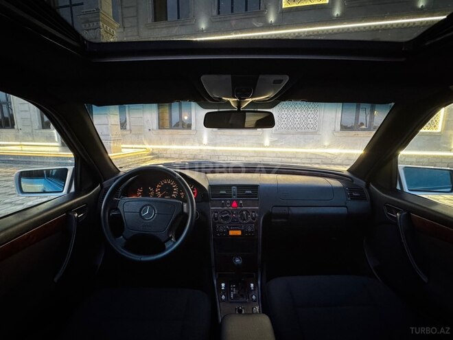 Mercedes C 220 1999, 378,000 km - 2.2 l - Saatlı