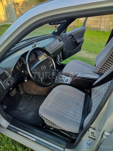 Mercedes C 180 2000, 390,700 km - 1.8 л - Qəbələ