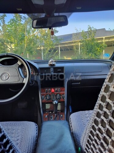 Mercedes C 180 2000, 390,700 km - 1.8 л - Qəbələ