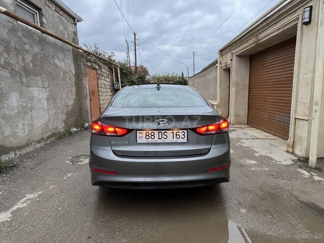 Hyundai Elantra 2018, 93,251 km - 2.0 l - Bakı