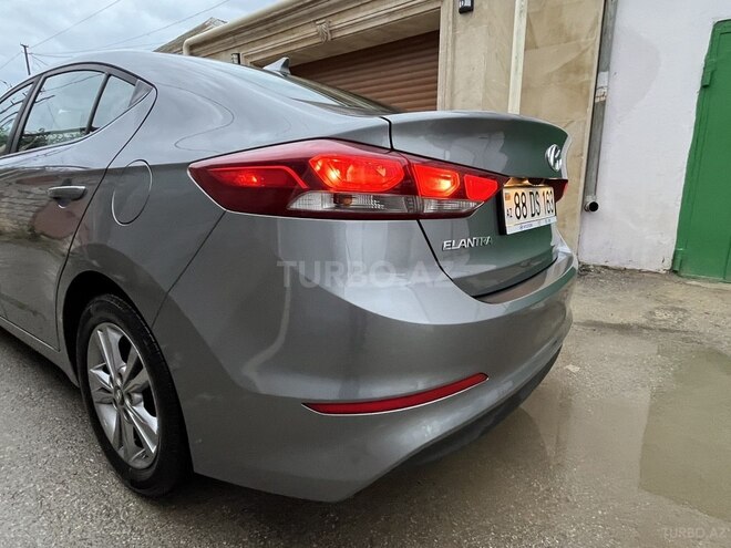 Hyundai Elantra 2018, 93,251 km - 2.0 l - Bakı
